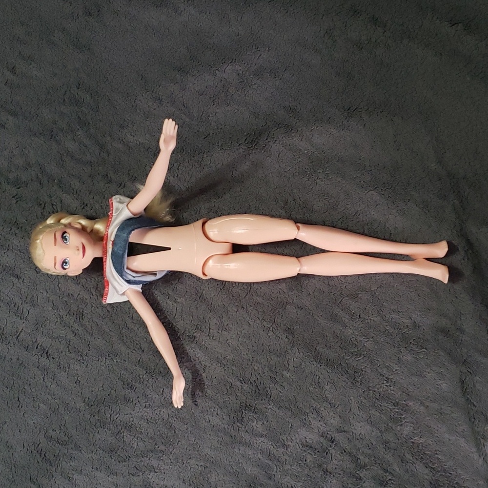 DISNEY DOLL - Picture 4 of 10